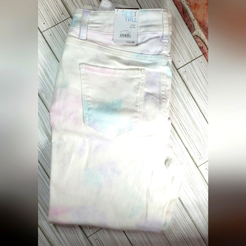 Time and Tru Crop Pants. NWT